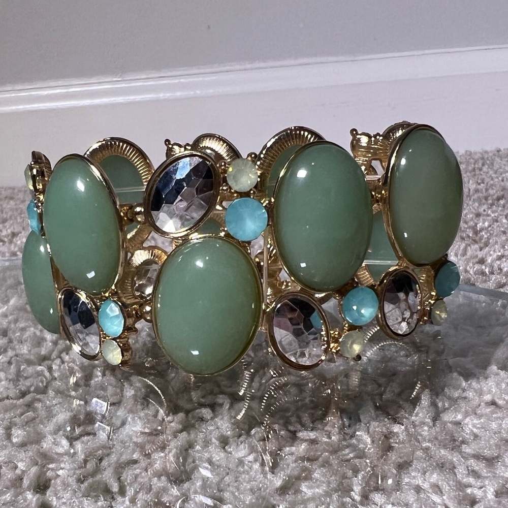 Mint Green & Gold Bracelet